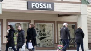 American mall retailer warns it may close up to 15 more stores this year