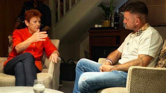 A picture of One Nation leader Pauline Hanson talking to Tommy Robinson, posted by Robinson on X.