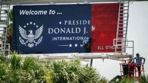 United to offer travelers free flight changes to avoid landing at Trump International Airport United to offer travelers free flight changes to avoid landing at Trump International Airport