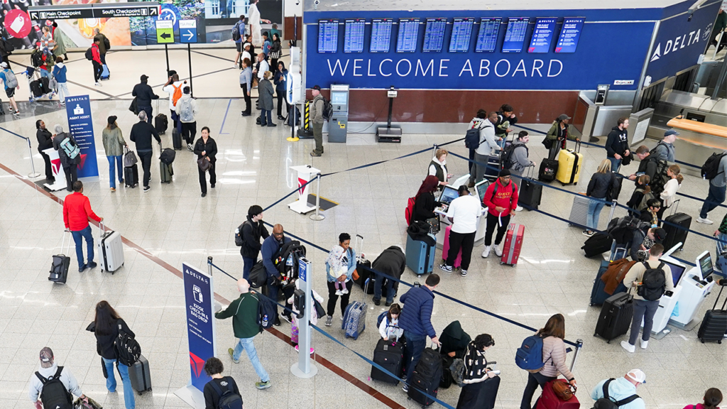 Airlines warn changing daylight saving time would disrupt scheduling Airlines warn changing daylight saving time would disrupt scheduling