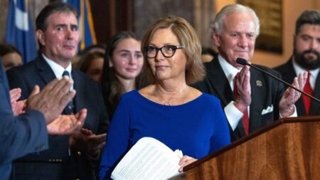 Darline Graham considering running for full a Senate term as memorial services set for Lindsey Graham: report Darline Graham considering running for full a Senate term as memorial services set for Lindsey Graham: report