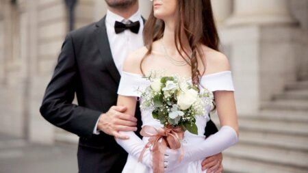Courthouse weddings are booming as many couples skip pricey traditional ceremonies Courthouse weddings are booming as many couples skip pricey traditional ceremonies