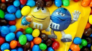 Mars Wrigley cuts 307 New Jersey jobs to move US headquarters to Chicago Mars Wrigley cuts 307 New Jersey jobs to move US headquarters to Chicago