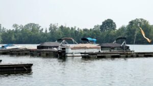 5 dead in attempt to save a struggling swimmer in Ohio river 5 dead in attempt to save a struggling swimmer in Ohio river