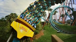 Iconic coaster to take final ride as fans say goodbye after decades of thrills Iconic coaster to take final ride as fans say goodbye after decades of thrills