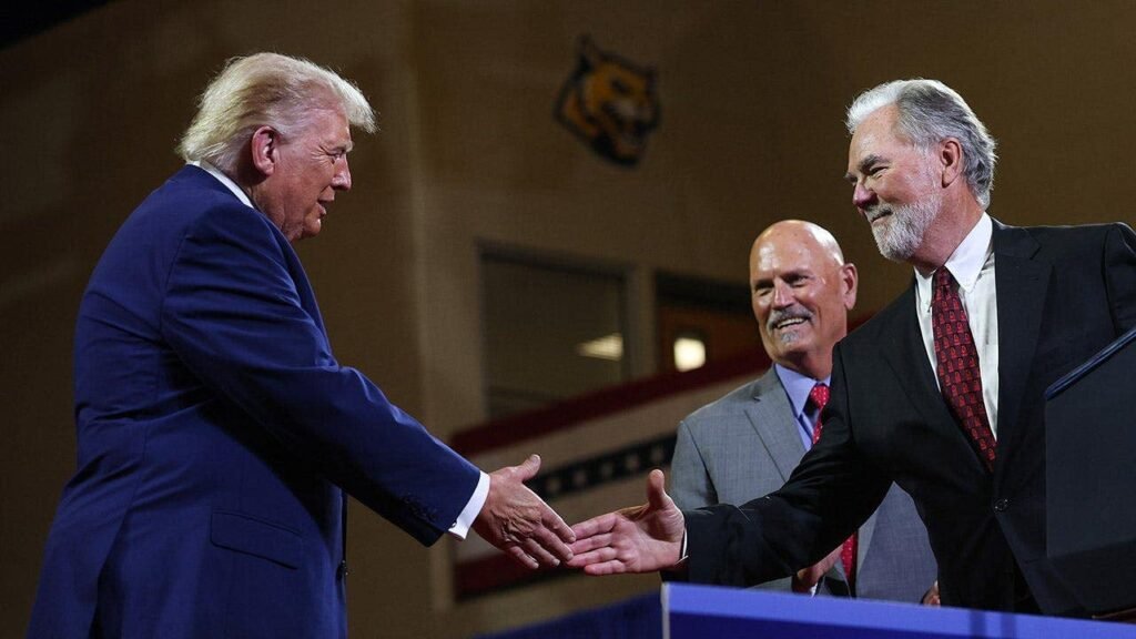 Trump can’t help but take jab at Mets in speech while praising Braves CEO: ‘They lose all the time’