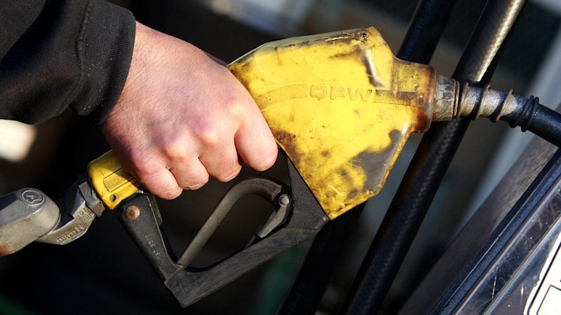 Oil prices hit 0 for first time in months; Tens of thousands flee wildfire in France Oil prices hit 0 for first time in months; Tens of thousands flee wildfire in France