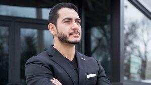 Abdul El-Sayed scores Sen Tina Smith’s endorsement in Democratic primary that exposes party divide