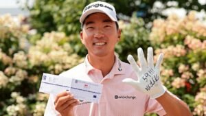 Michael Kim nails dramatic birdie on the 18th to make PGA Tour scoring history at 3M Open Michael Kim nails dramatic birdie on the 18th to make PGA Tour scoring history at 3M Open