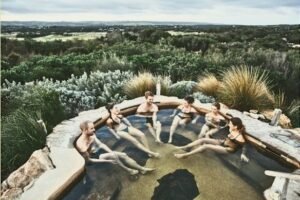 Experts weigh in on value of saunas and cold plunges Experts weigh in on value of saunas and cold plunges