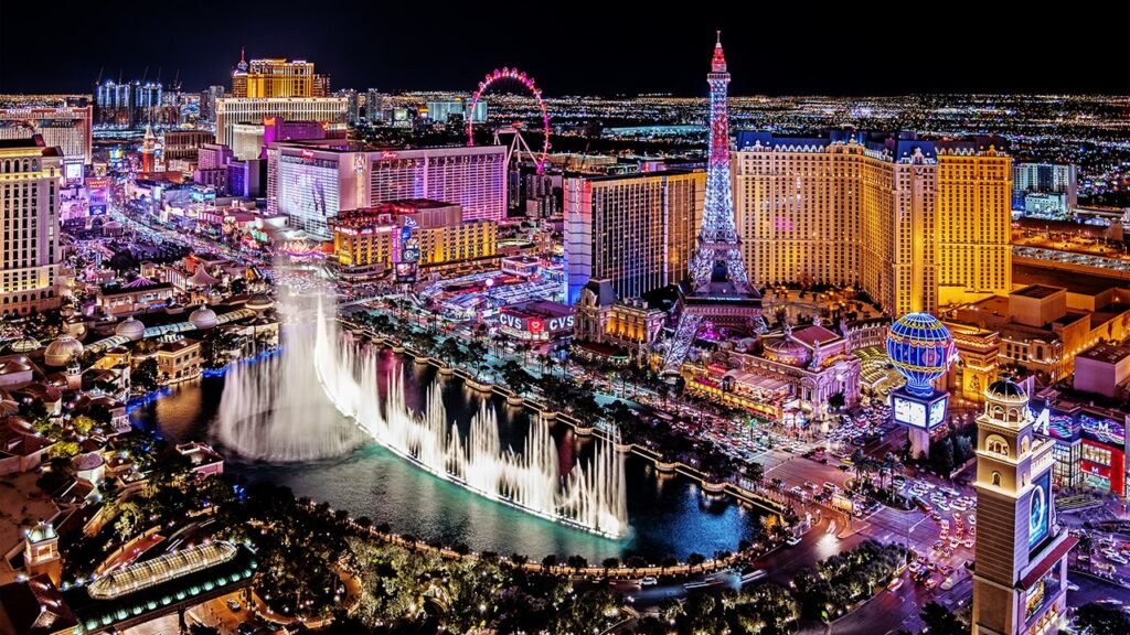 Heart-shaped Las Vegas resort gets green light as critics roast wild design online