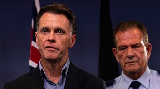 On behalf of NSW Police, Deputy Commissioner Dave Hudson opposes the idea of armed guards at public Jewish events, which Premier Chris Minns has entertained. 