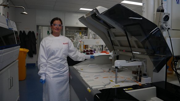 Perrior uses an analyser to test for toxins and metals in the sharks’ blood. 