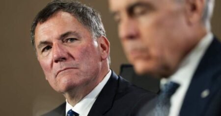 Feds received more than 21,000 emails on proposed changes to major project reviews Feds received more than 21,000 emails on proposed changes to major project reviews
