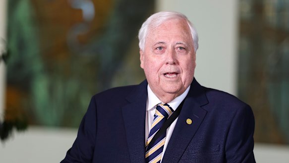 Clive Palmer has already backed one successful class action against vaccine mandates.