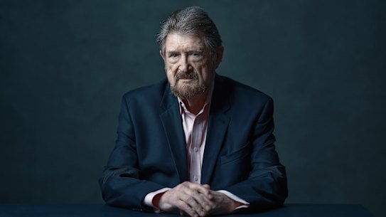 Veteran broadcaster Derryn Hinch has died.
