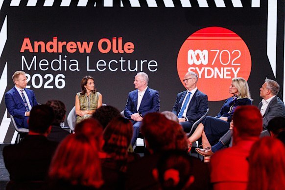 (Left to right) Moderator Hamish Macdonald with Reuters editor-in-chief Alessandra Galloni, ABC managing director Hugh Marks, NewsCorp Australasia executive chair Michael Miller, SBS managing director Jane Palfreyman and Nine Entertainment CEO Matt Stanton.