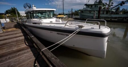 Second boat was with B.C. charter before fatal sinking, raising rescue questions