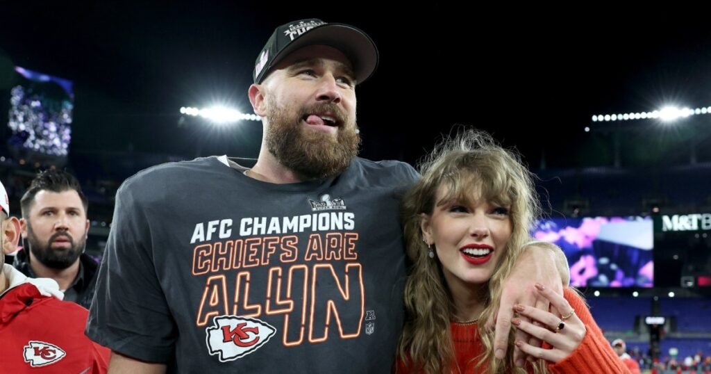 Taylor Swift and Travis Kelce Ordered 100 Pizzas for Wedding Guests to Enjoy Late at Night (Exclusive) Taylor Swift and Travis Kelce Ordered 100 Pizzas for Wedding Guests to Enjoy Late at Night (Exclusive)