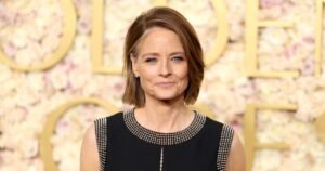 Jodie Foster Ditched Sandals for This Luxe Alternative That Screams ‘Upper East Side Rich Mom’ Jodie Foster Ditched Sandals for This Luxe Alternative That Screams ‘Upper East Side Rich Mom’