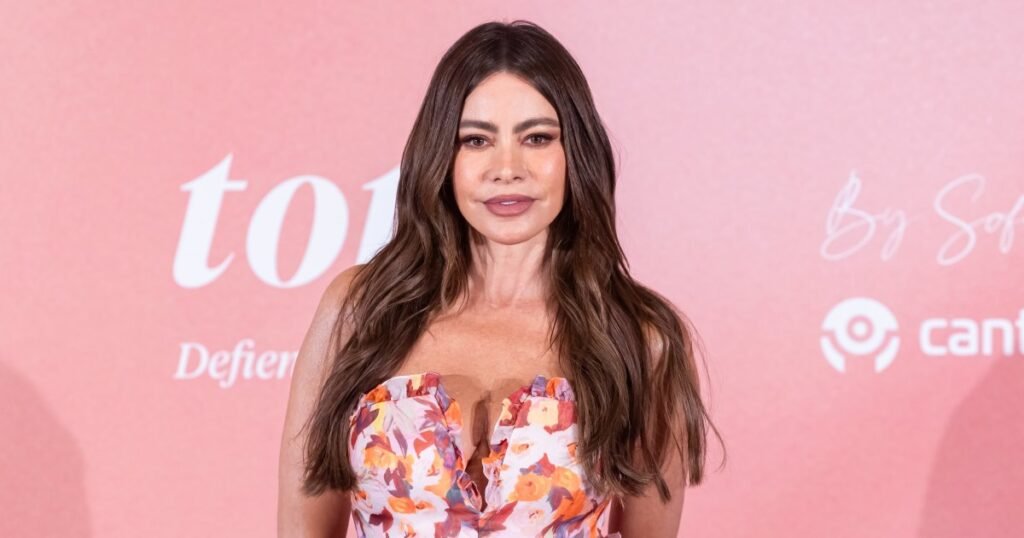 Sofía Vergara’s Italian Vacation Dress Is Literally So Dreamy — Here’s How to Steal the Look Sofía Vergara’s Italian Vacation Dress Is Literally So Dreamy — Here’s How to Steal the Look
