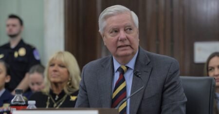 Lindsey Graham, Longtime South Carolina Senator and Donald Trump Ally, Dead at Age 71 Lindsey Graham, Longtime South Carolina Senator and Donald Trump Ally, Dead at Age 71