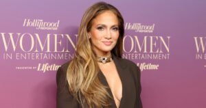 Jennifer Lopez Strolled Paris in 5 ‘Mule’ Heels — But We Found the Comfy Look for Just 