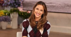 Run! We Actually Found Jennifer Garner’s Preppy Designer Polo Style for Only on Amazon Run! We Actually Found Jennifer Garner’s Preppy Designer Polo Style for Only on Amazon