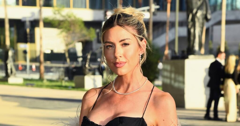 Heather Rae El Moussa Reveals the Real Reason She Agreed to ‘Selling Sunset’ Return (Exclusive) Heather Rae El Moussa Reveals the Real Reason She Agreed to ‘Selling Sunset’ Return (Exclusive)