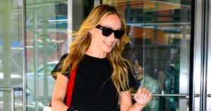 We’re Obsessing Over Olivia Wilde’s Loose, Classy Pants That Make Even a Tee Look Polished We’re Obsessing Over Olivia Wilde’s Loose, Classy Pants That Make Even a Tee Look Polished