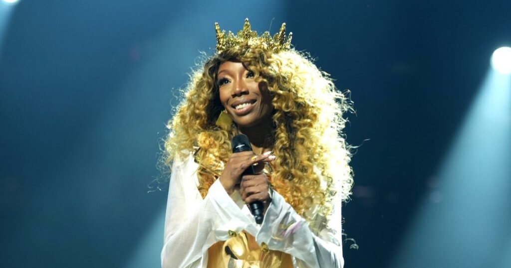 Brandy Pens Powerful Post Against Body Shaming: ‘Be Gentler With One Another’