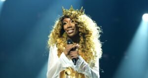 Brandy Pens Powerful Post Against Body Shaming: ‘Be Gentler With One Another’ Brandy Pens Powerful Post Against Body Shaming: ‘Be Gentler With One Another’