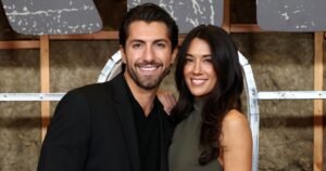 Bachelor Nation’s Jason Tartick and Kathryn Hurley’s Relationship Timeline: Puppy Meet-Cute and Beyond Bachelor Nation’s Jason Tartick and Kathryn Hurley’s Relationship Timeline: Puppy Meet-Cute and Beyond
