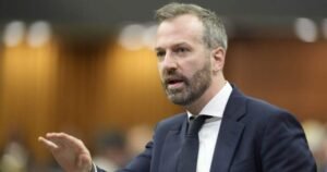 ‘Buy Canadian’ policy to be simplified for small businesses, minister says ‘Buy Canadian’ policy to be simplified for small businesses, minister says
