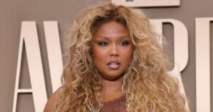 Lizzo Reveals ‘There Are a Lot of Reasons’ for Her Weight Loss Journey: ‘This Is Who I Am Today’ Lizzo Reveals ‘There Are a Lot of Reasons’ for Her Weight Loss Journey: ‘This Is Who I Am Today’