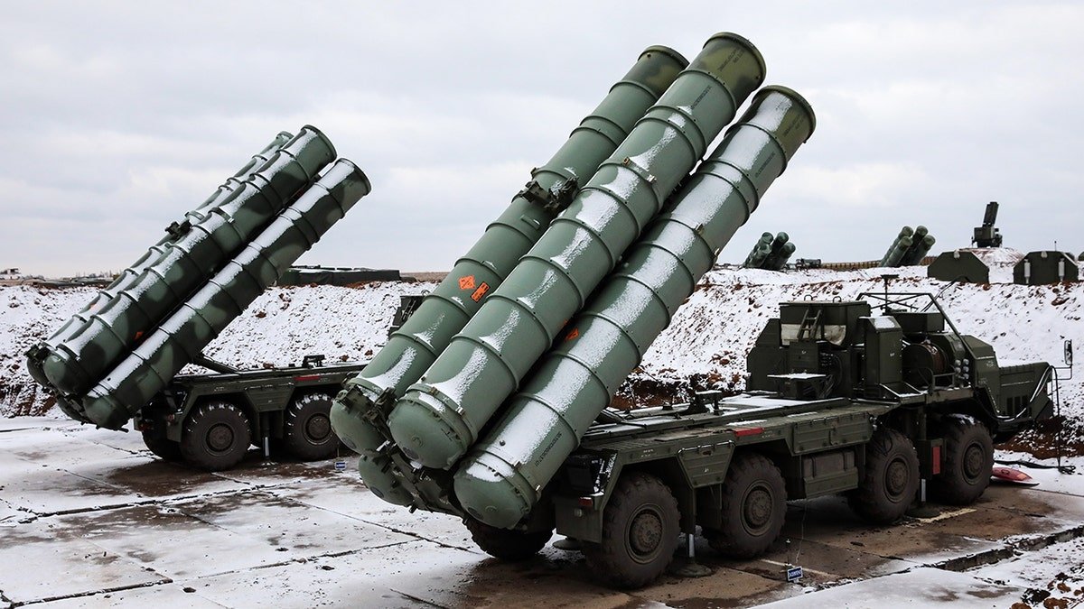 37d18863-S-400 Triumf missile systems enter combat duty in Crimea