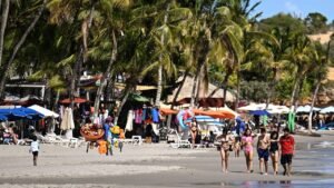 US updates travel warning for quake-hit nation, citing disaster risks and violent crime US updates travel warning for quake-hit nation, citing disaster risks and violent crime