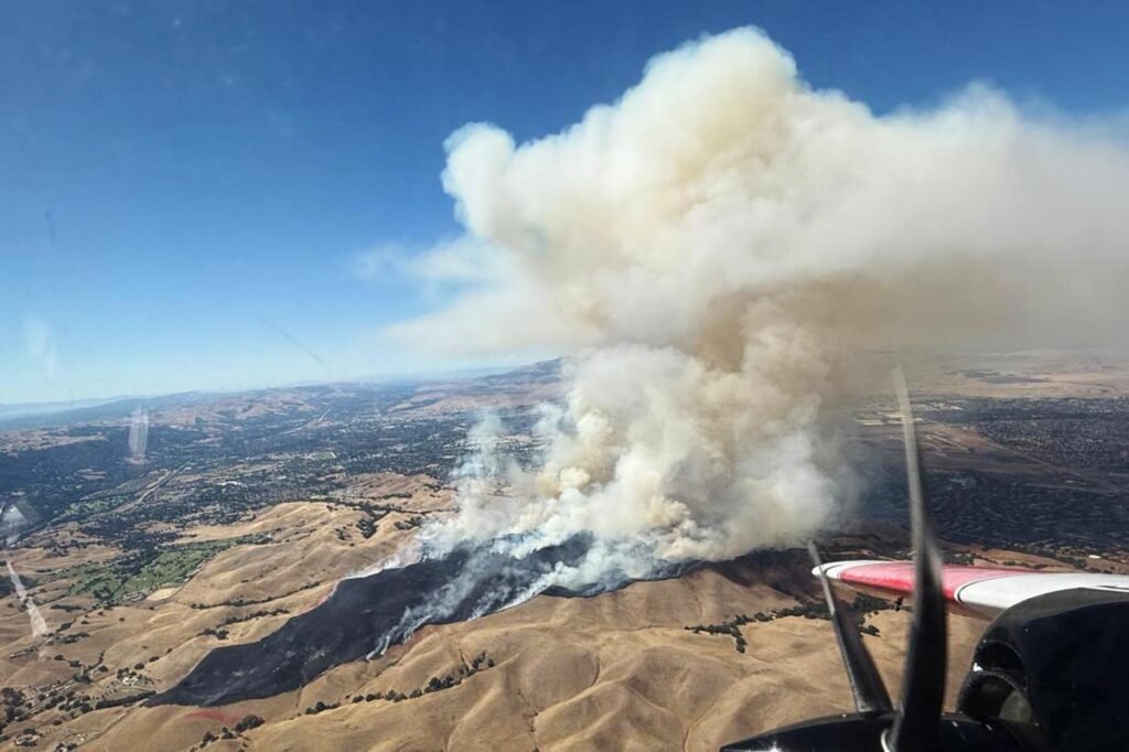 Fast-moving Bay Area wildfire erupts near homes, forcing evacuations Fast-moving Bay Area wildfire erupts near homes, forcing evacuations
