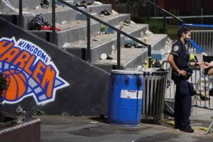 Bullets fly at NYC hoopfest, killing 1 player and injuring 2 others: ‘We need more police’ Bullets fly at NYC hoopfest, killing 1 player and injuring 2 others: ‘We need more police’