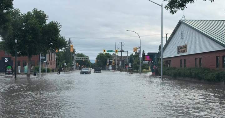 Manitoba city issues state of local emergency amid ‘worsening’ flooding Manitoba city issues state of local emergency amid ‘worsening’ flooding