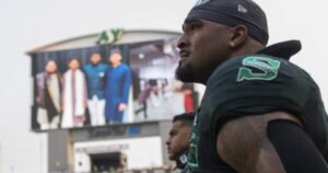Saskatchewan Roughrider fans pay tribute to player and man killed in crash