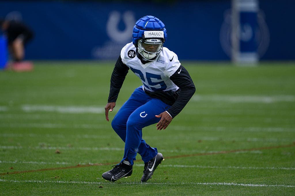 Haulcy will be surrounded by veterans in the Colts secondary. (Photo by Zach Bolinger/Icon Sportswire via Getty Images)