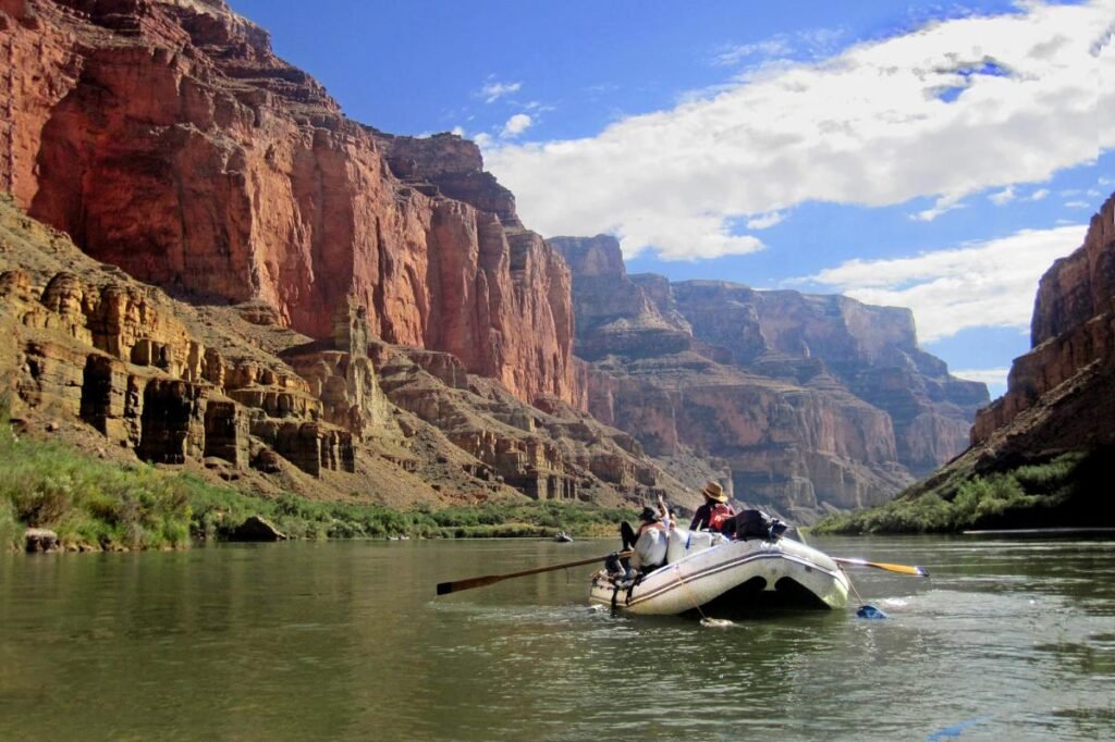 Mystery illness afflicting Grand Canyon white water rafters sparks National Park Service probe Mystery illness afflicting Grand Canyon white water rafters sparks National Park Service probe