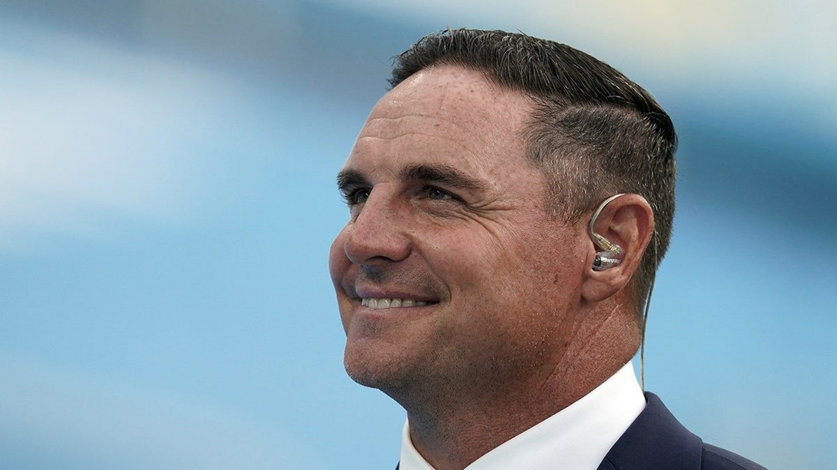 Jay Feely on sideline