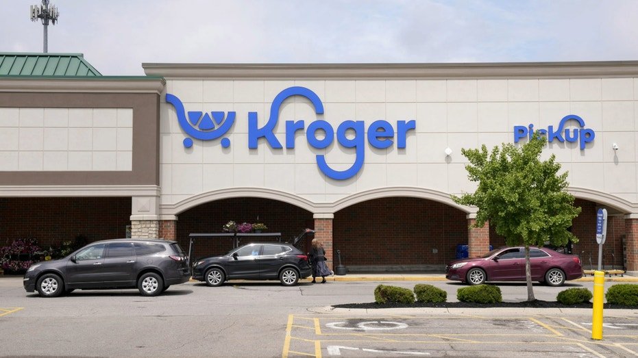 Outside of a Kroger grocery store.