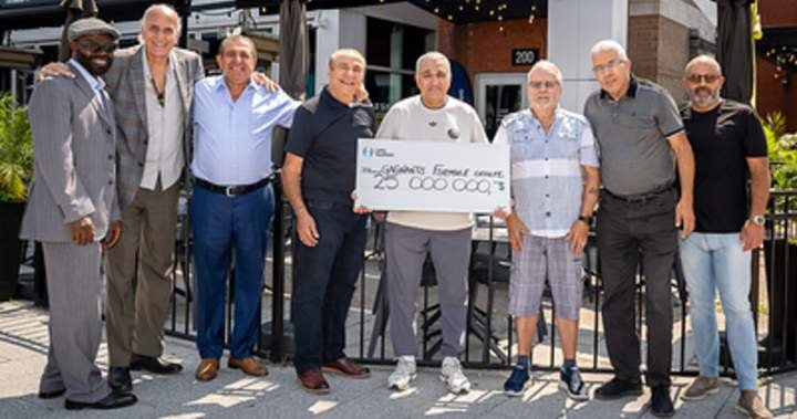 9 Quebecers share M Lotto Max jackpot winnings 9 Quebecers share M Lotto Max jackpot winnings