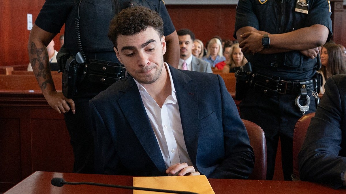 Luigi Mangione appears in court