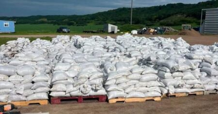 State of emergency: Flooded Manitoba town prepares for river crest State of emergency: Flooded Manitoba town prepares for river crest