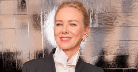 Naomi Watts Never Forgets to Apply This Milky Sunscreen: ‘It’s Easy to Apply Everyday’ Naomi Watts Never Forgets to Apply This Milky Sunscreen: ‘It’s Easy to Apply Everyday’