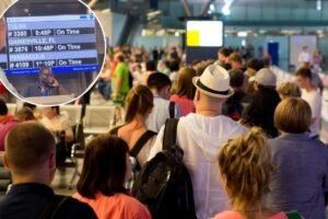 Airline offers flyers jaw-dropping prize to give up seats on overbooked flight: ‘I’d be up there in five seconds’ Airline offers flyers jaw-dropping prize to give up seats on overbooked flight: ‘I’d be up there in five seconds’